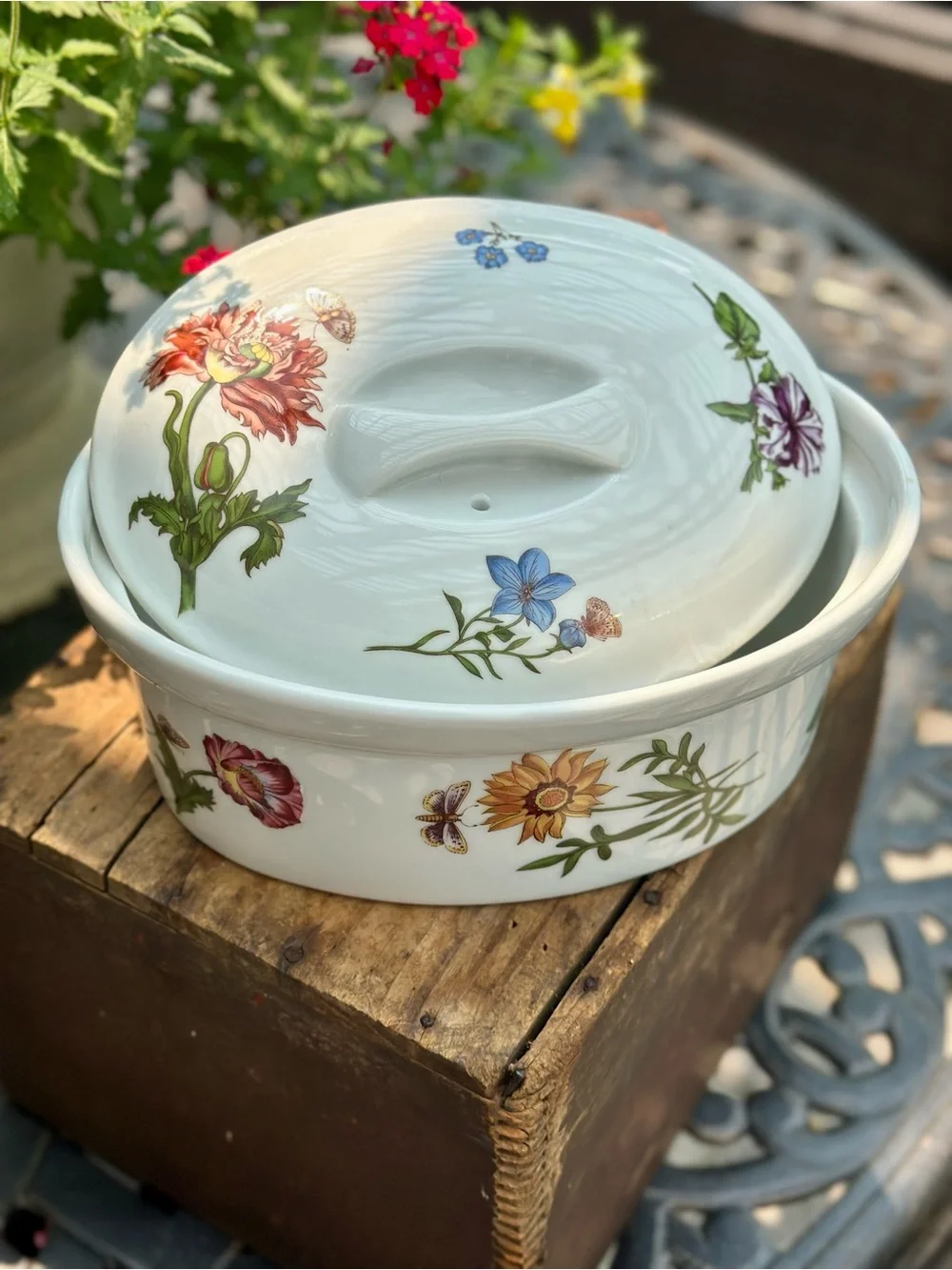 BIA Cordon Bleu Floral Covered Casserole Dish Hand Decorated USA